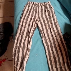 American eagle white gray striped stretchy size small dress pants with pockets